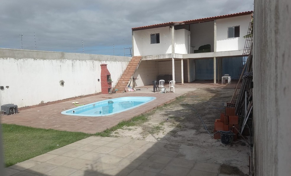 Quatro pessoas foram mortas e duas ficaram feridas durante festa em uma casa na Praia do Sol — Foto: Antonio Vieira/TV Cabo Branco