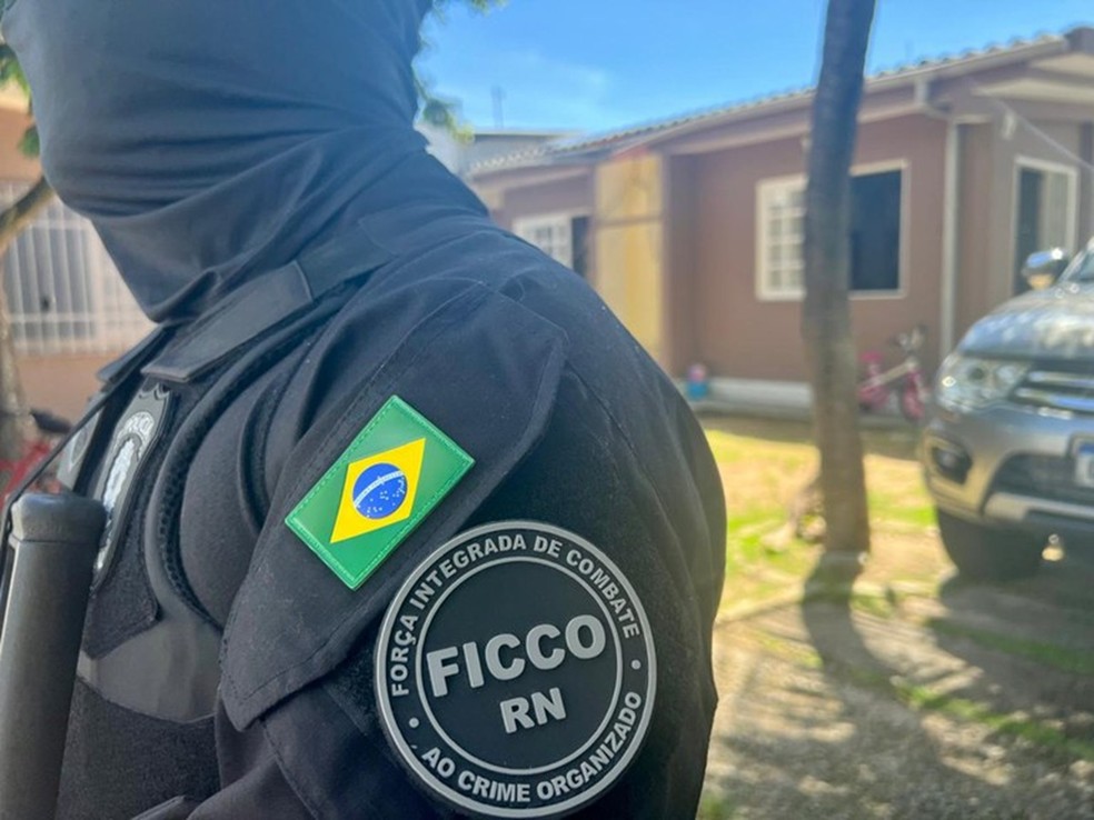 Operação cumpriu mandados contra suspeitos de liderar facção remotamente de Natal — Foto: PF/Divulgação