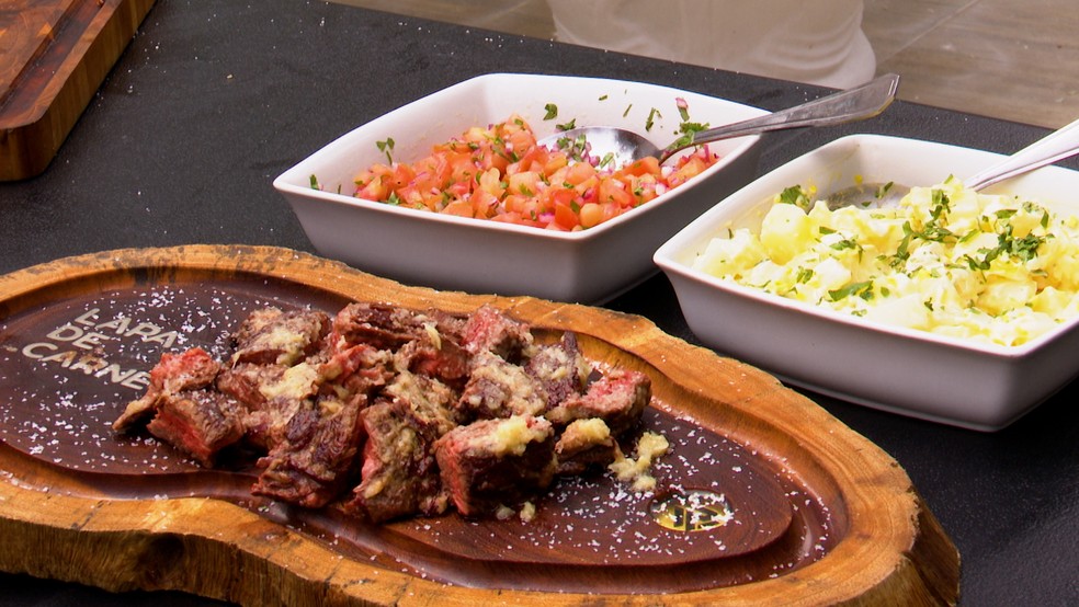 Churrasco e acompanhamentos é a receita deste sábado (9) do Chef JPB — Foto: TV Cabo Branco/Reprodução