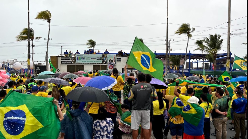 Protestos de apoiadores de Jair Bolsonaro em João Pessoa — Foto: Pedro Hugo / TV Cabo Branco