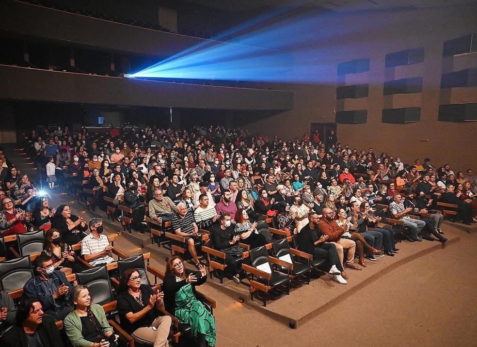 Teatro Municipal Severino Cabral lotado para o Festival de Inverno de Campina Grande em 2022 — Foto: Divulgação/FICG