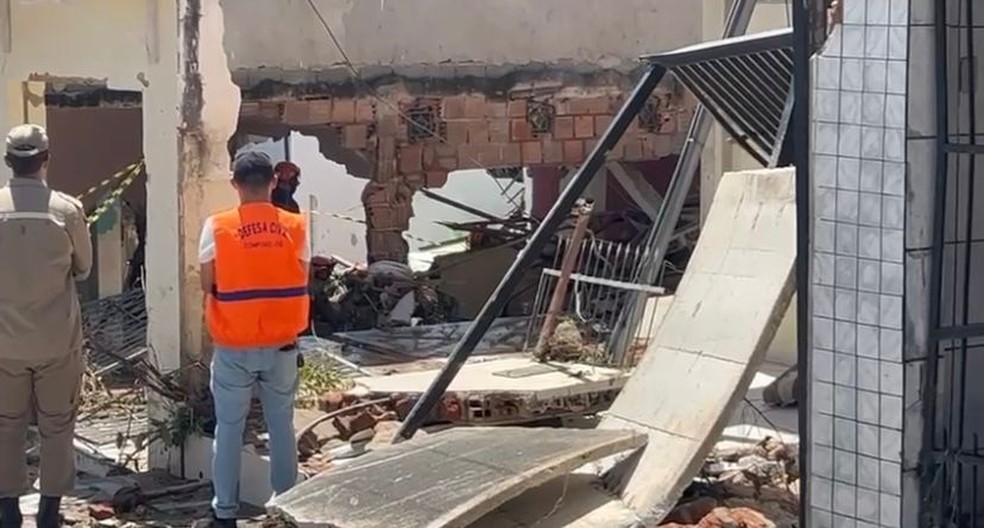 Defesa Civil e Corpo de Bombeiros foram acionados após rompimento de reservatório em Campina Grande — Foto: Reprodução