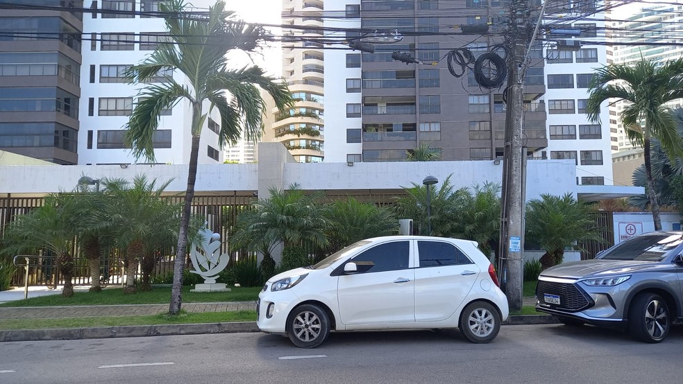 Apartamento de desembargadora é invadido e tem objetos furtados, em João Pessoa — Foto: Silvia Torres/TV Cabo Branco