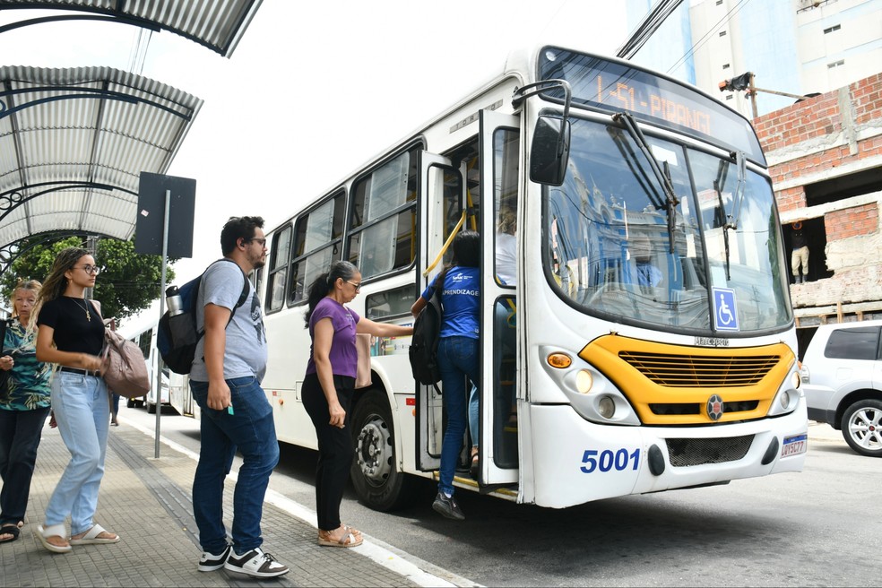 Prefeitura de Natal cria comissão para licitação do transporte público — Foto: Demis Roussos/STTU