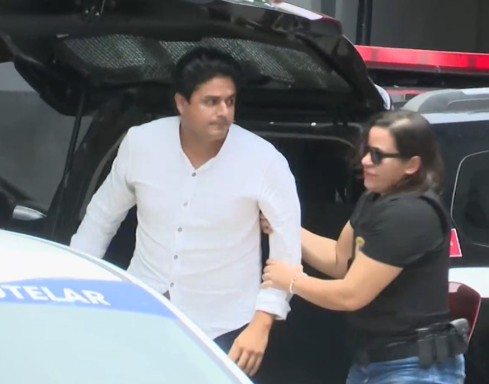 João Lima se apresentou à polícia e foi preso nesta segunda-feira (26) — Foto: Reprodução / TV Cabo Branco