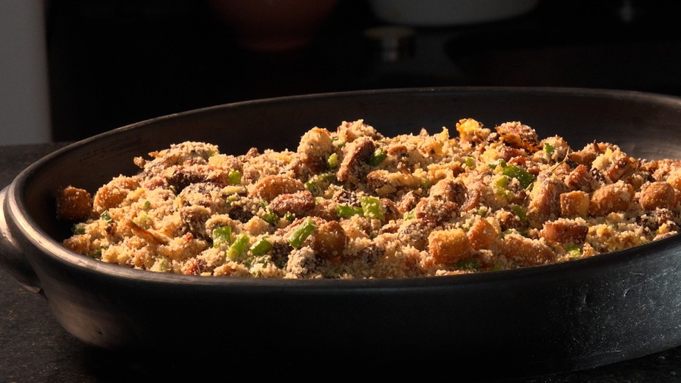 Farofa mineira do Chef JPB — Foto: Foto: Reprodução TV Cabo Branco.