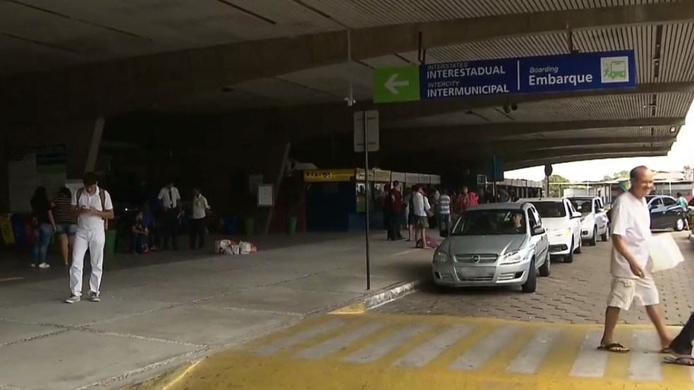 Rodoviárias de João Pessoa e Campina Grande devem movimentar mais de 35 mil passageiros no 'feriadão' de São João — Foto: Reprodução/TV Cabo Branco