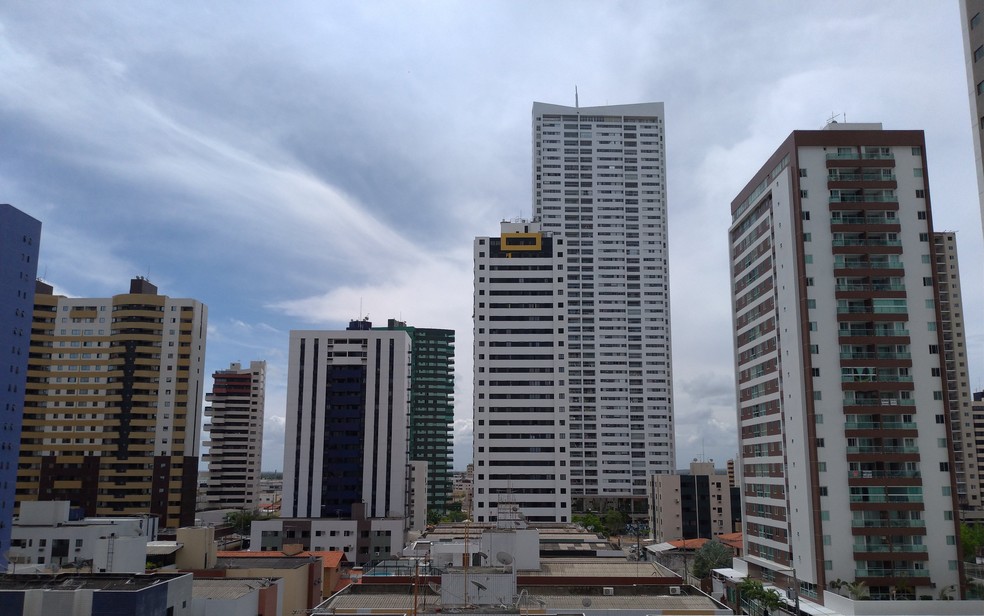 Construção civil - Prédios no bairro do Bessa, em João Pessoa — Foto: Krys Carneiro/G1