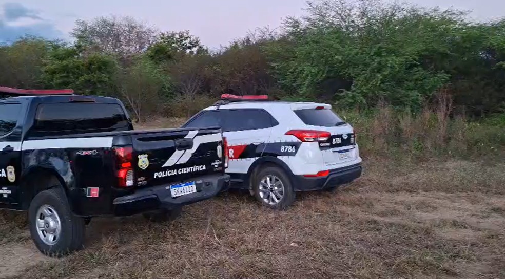 Corpo de jovem é encontro em área de mata no Sertão da Paraíba — Foto: Polícia Militar da Paraíba