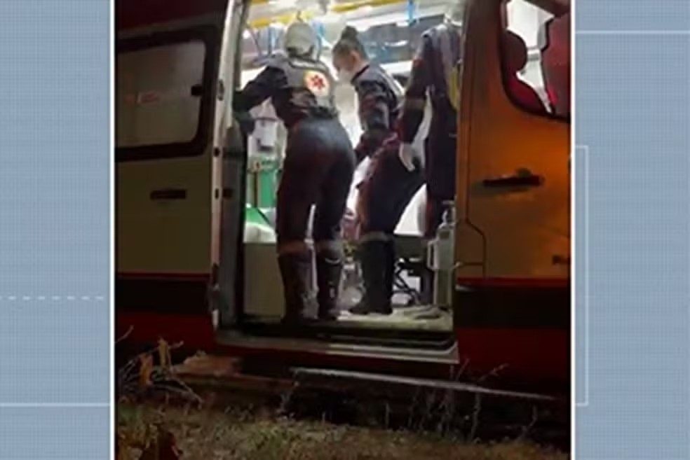 Acidente em na BR-230 em Juazeirinho — Foto: Reprodução TV Paraíba.