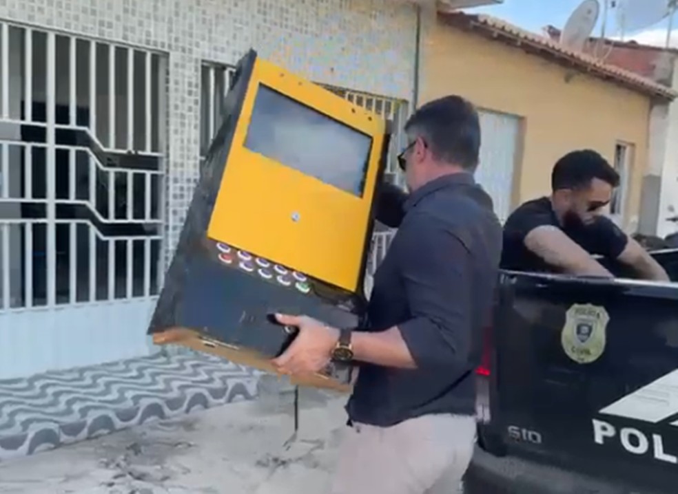 Máquinas caça-níqueis clandestinas são apreendidas no Sertão da Paraíba durante operação — Foto: Polícia Civil da Paraíba