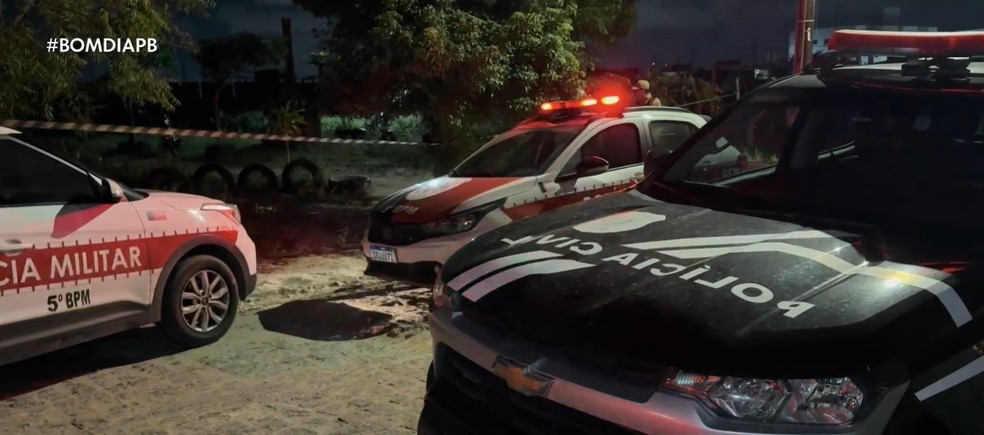 Homem é assassinado a tiros no Colinas do Sul, em João Pessoa — Foto: Reprodução / TV Cabo Branco
