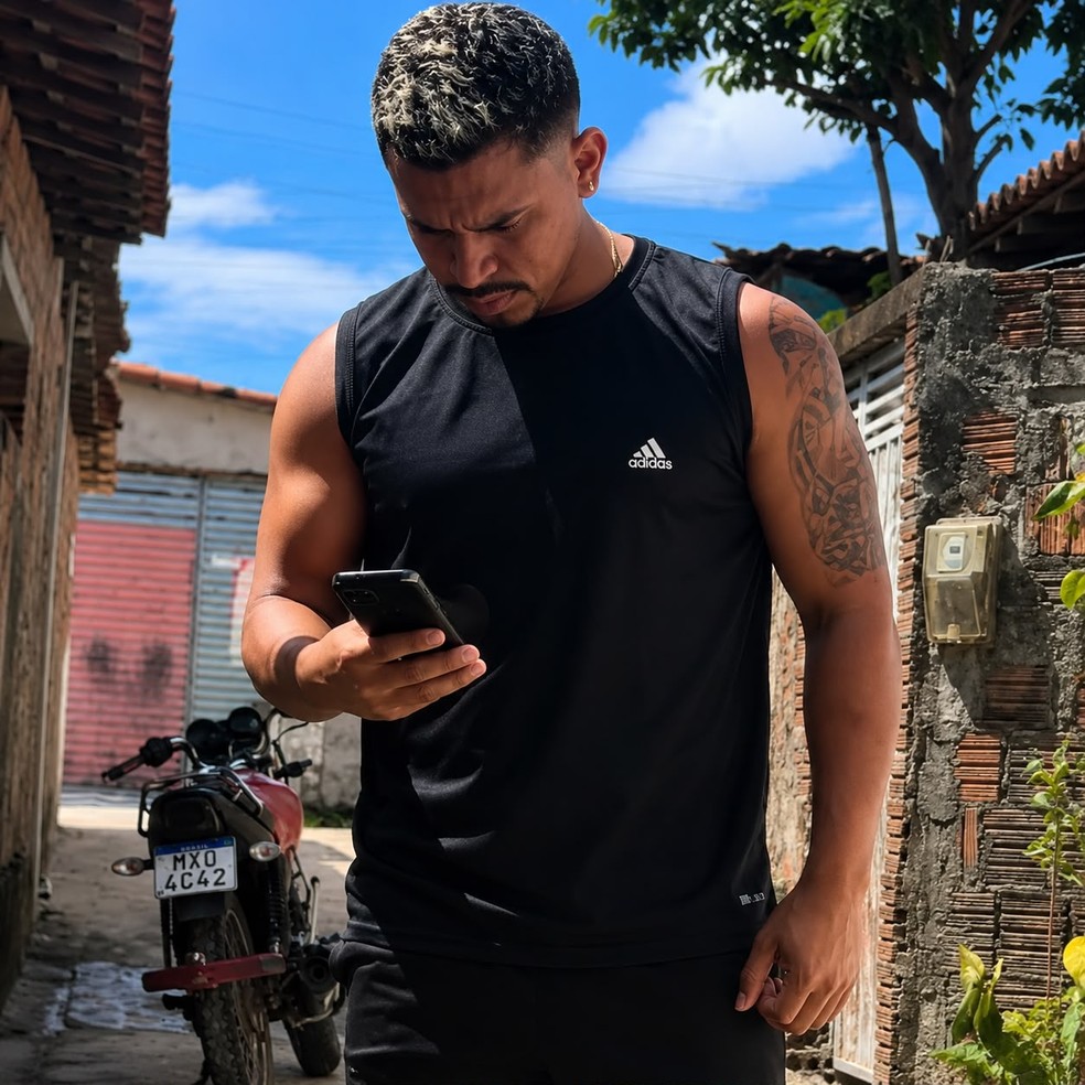 Jonas Monteiro, de 28 anos, foi morto a tiros dentro de uma academia — Foto: Reprodução