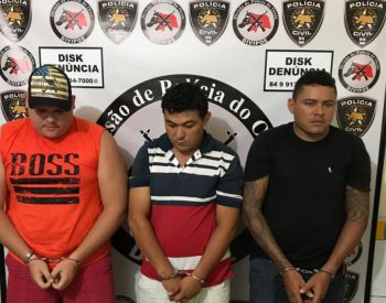 Divipoe: Presos transportando quase 05 quilos de drogas. Foto - Divulgação da Polícia