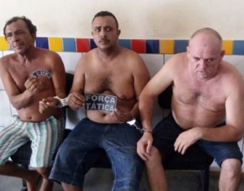 Foram presos: ANTONIO GILBERTO DA SILVA, 57anos, seu filho GILDERLEI MARCOS DA SILVA, 34 anos, além de JOSANIEL DUARTE LIMA, 42 anos, conhecido como SARITA. Foto - Força Tática.