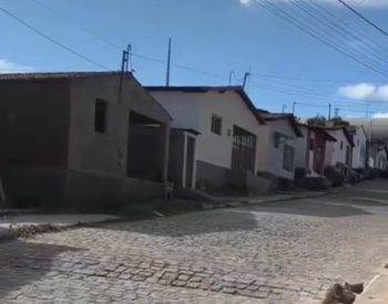 Ruas que antes era intransitáveis, agora todas calçadas na gestão Silvana de Lalá. Foto — © Reprodução / Redes Sociais.