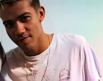 A vítima foi identificada como Clayton Gonçalves de Oliveira, de 19 anos. Foto — ©Redes Sociais.