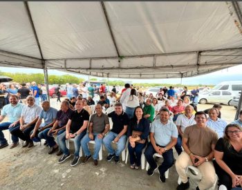 Prefeita Dra. Silvana e o vereador Cássio de Zequinha participaram  da solenidade de entrega do Consórcio Intermunicipal do Aterro Sanitário, realizada em Caicó. Foto — ©Assessoria.