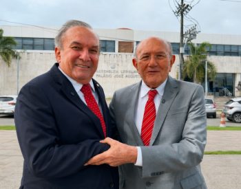 Deputado estadual Nelter Queiroz (Progressistas) recebeu o apoio do também deputado estadual Vivaldo Costa (PV) para a eleição de 2026. Foto — ©Assessoria.