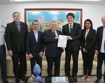 A assinatura aconteceu na sede do Tribunal de Justiça, em Natal (Foto: Rayane Mainara)