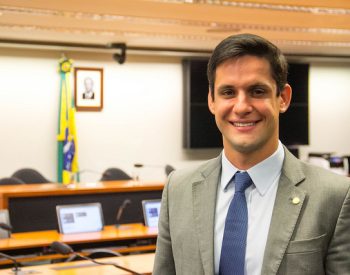 Deputado Rafael Motta.