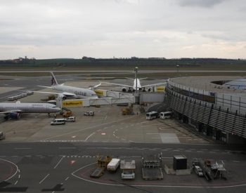 Caso aconteceu no Aeroporto Internacional de Viena (Foto: Reuters)