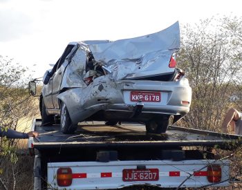 Carro Capotou próximo a entrada da cidade de Jardim do Seridó. ( Foto: Seridó no AR / Imagens )