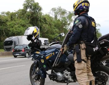 Homem é preso suspeito de tentar furtar moto da PRF para 'farmar aura' — Foto: Divulgação/PRF