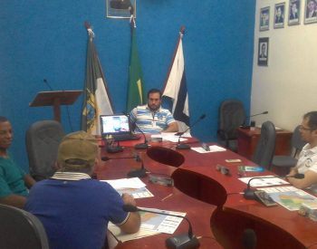 Representantes do IBGE e do CMGE - Foto Divugação.