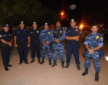 Equipe da Guarda Municipal que realizou os trabalhos no Cemitério público Sob o comando do Diretor Ariângelo Azevedo. Foto - Júlice Gomes/Blog Seridó no AR.