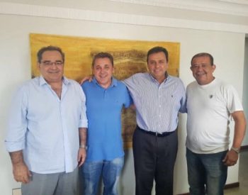 Carlos Eduardo com Batata e o vereador Lobão, presos na Operação Tubérculo. ( Foto: Arquivo / Assessoria )