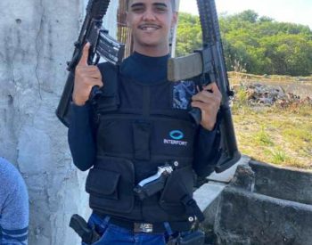 4C3CDF06-C54D-4D90-B927-16D66BC56A20