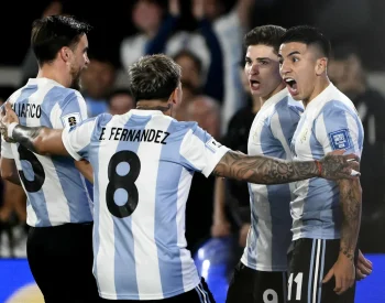 Argentina humilha o Brasil em pleno Monumental de Núñez. Foto — ©Luis Robayo / AFP