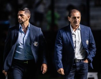 Emiliano Díaz e Ramón Díaz. Foto — ©Leandro Amorim / Vasco.