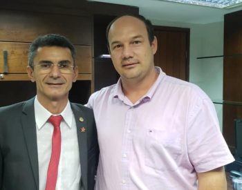 Deputado Francisco-(PT), ao lado do vereador Iron Júnior-(PSB). Foto: Reprodução/Facebook.