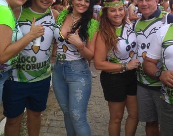 Vereador Iron Júnior e sua esposa Rosemária Azevedo, ao lado do presidente da Câmara de Natal Raniere Barbosa e sua esposa Karla Barbosa. Foto - Divulgação.