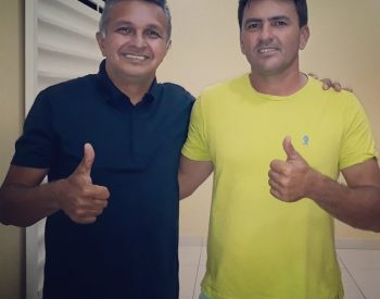 Candidato kerinho ao lado do presidente da Câmara Municipal de Vera Cruz. ( Foto: Assessoria )