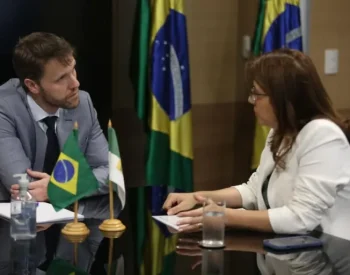 Ministro do desenvolvimento regional Daniel Ferreira e a deputada federal Carla Dickson. Foto — ©Divulgação.