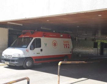 Após receber os primeiros cuidados a criança foi transferida para o Walfredo Gurgel. ( Foto: José Aldenir / Agora RN )