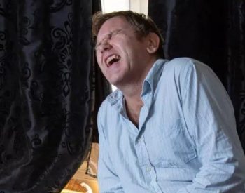 Imagem veemente Ilustrativa.