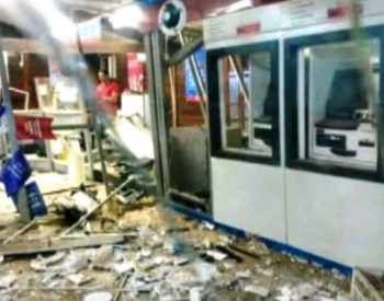 Agência do Banco do Brasil ficou completamente destruída após ataque dos bandidos em Bacabal — Foto: Reprodução/TV Mirante