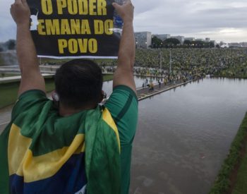 131 denúncias apresentadas contra suspeitos de terem incitado a animosidade das Forças Armadas contra os Poderes, em associação criminosa. Foto — ©Getty / Imagens.