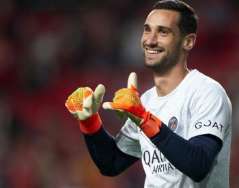 Goleiro do Paris Saint Germain,  Sergio Rico. Foto — © Getty / Imagens.