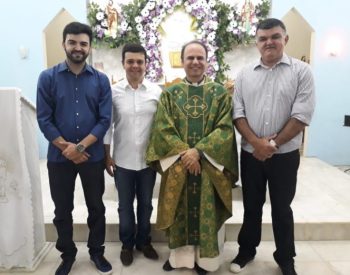 Noite foi marcada pelo jantar da Festa de São João Batista no Povoado Currais Novos (Foto: Divulgação)