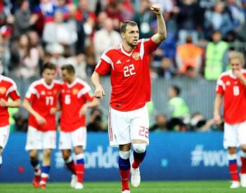 A anfitriã Rússia bateu a Arábia Saudita no Leste Europeu, pelo Grupo A, no primeiro jogo do Mundial. ( Foto: © REUTERS/Carl Recine )