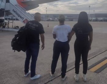 O estado do Rio de Janeiro arcou com as despesas de transporte dos dois policiais penais, enquanto o Estado do RN pagou a passagem de Bibi. — Foto: Reprodução