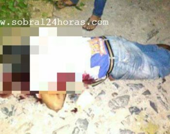 Homem foi morto com 10 facadas e várias tijoladas na cabeça.