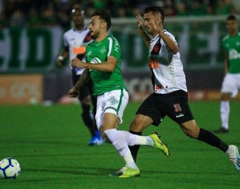 O Vasco se recuperou de duas derrotas seguidas (Foto: Márcio Cunha/ACF)
