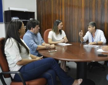 Cristiane em reunião no DNIT dia 20.05_Aline Bezerra. (2)