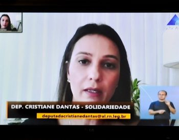 A fila de espera é grande e há muitos casais que desejam adotar um filho, explica a deputada. — Foto: Divulgação